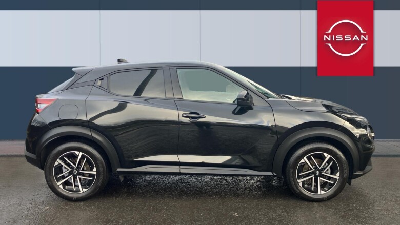 Nissan Juke 1.0 DiG-T N-Connecta 5dr Petrol Hatchback